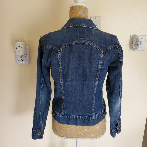 Gap Denim Jacket   Medium. - Picture 3 of 9